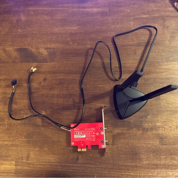 Tp-link WiFi 6 PCIE 5.0 adapter with antenas - Picture 3 of 4